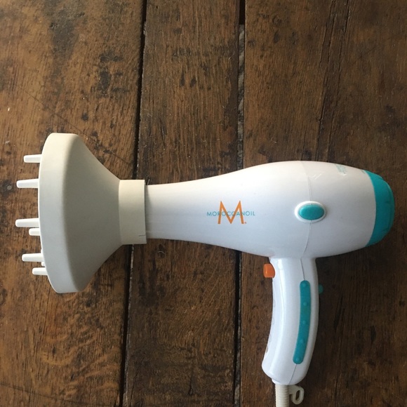 MO2000 PROFESSIONAL SERIES CERAMIC HAIR DRYER - Picture 1 of 1